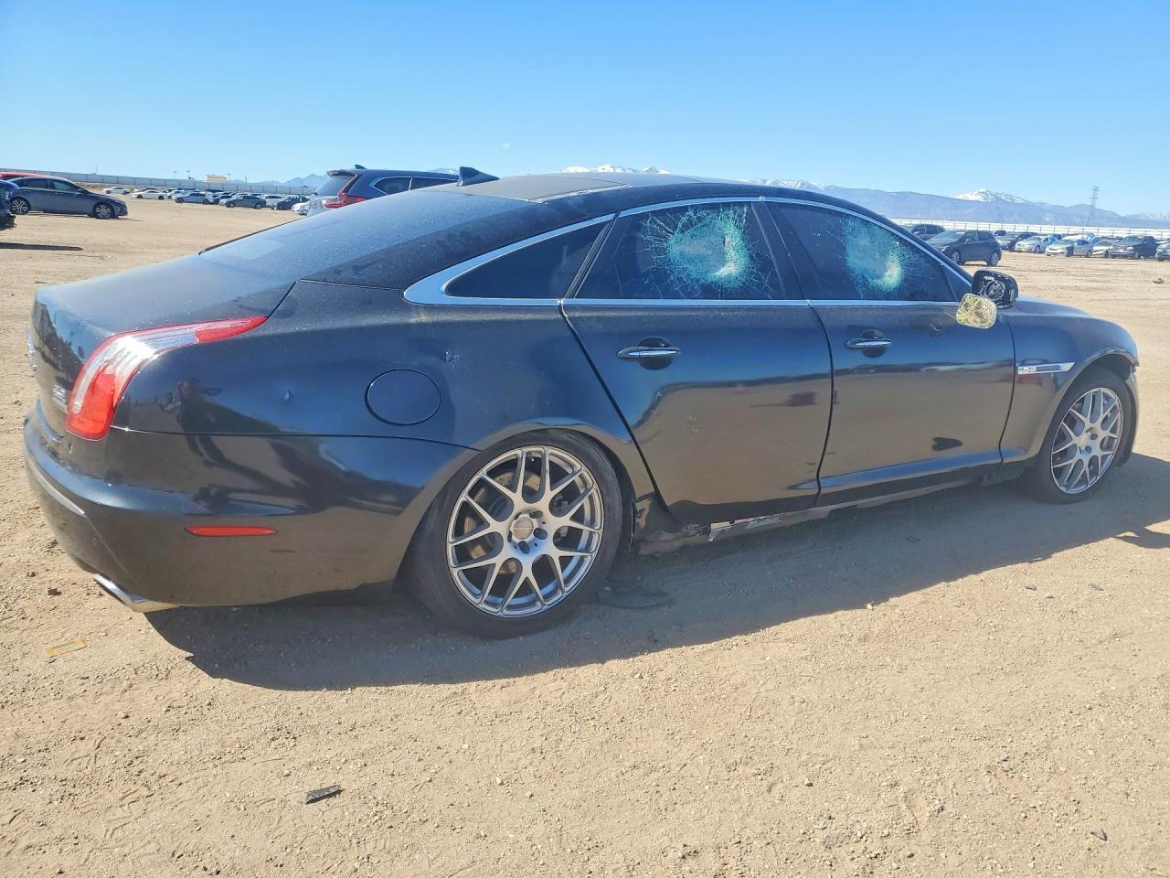 2013 Jaguar Xj - Фото 3