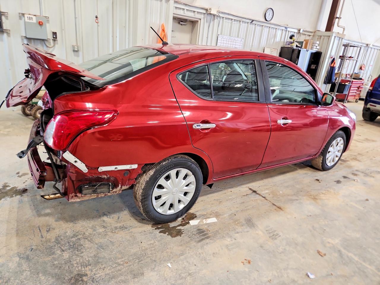 2019 Nissan Versa Sv - Image 3