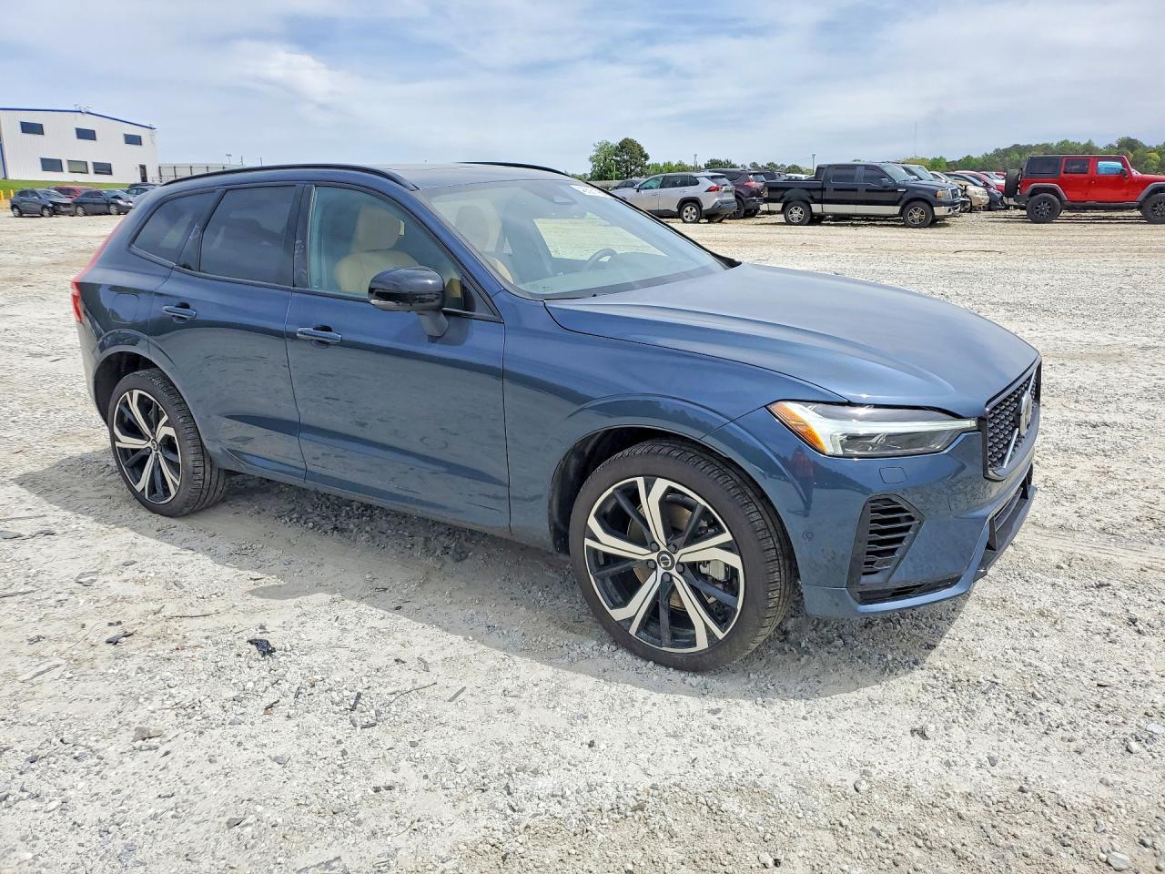 2025 Volvo Xc60 Ultra - Фото 4