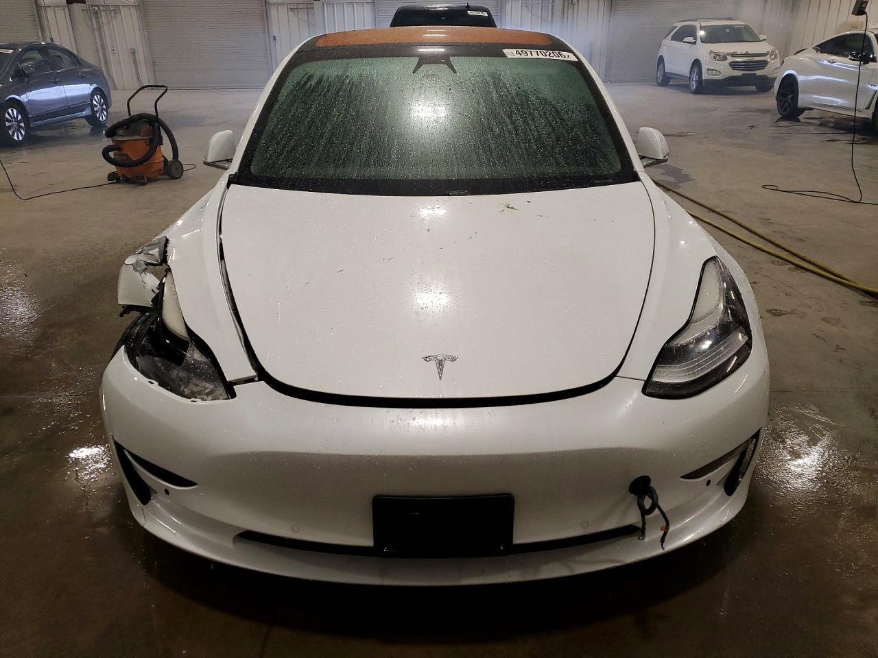 2018 Tesla Model 3 - Фото 5