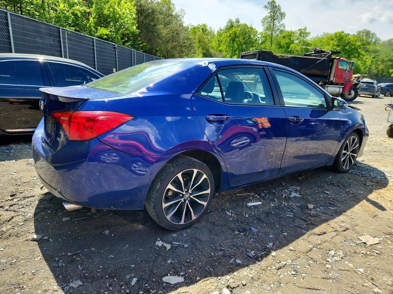2017 Toyota Corolla Se - Image 3