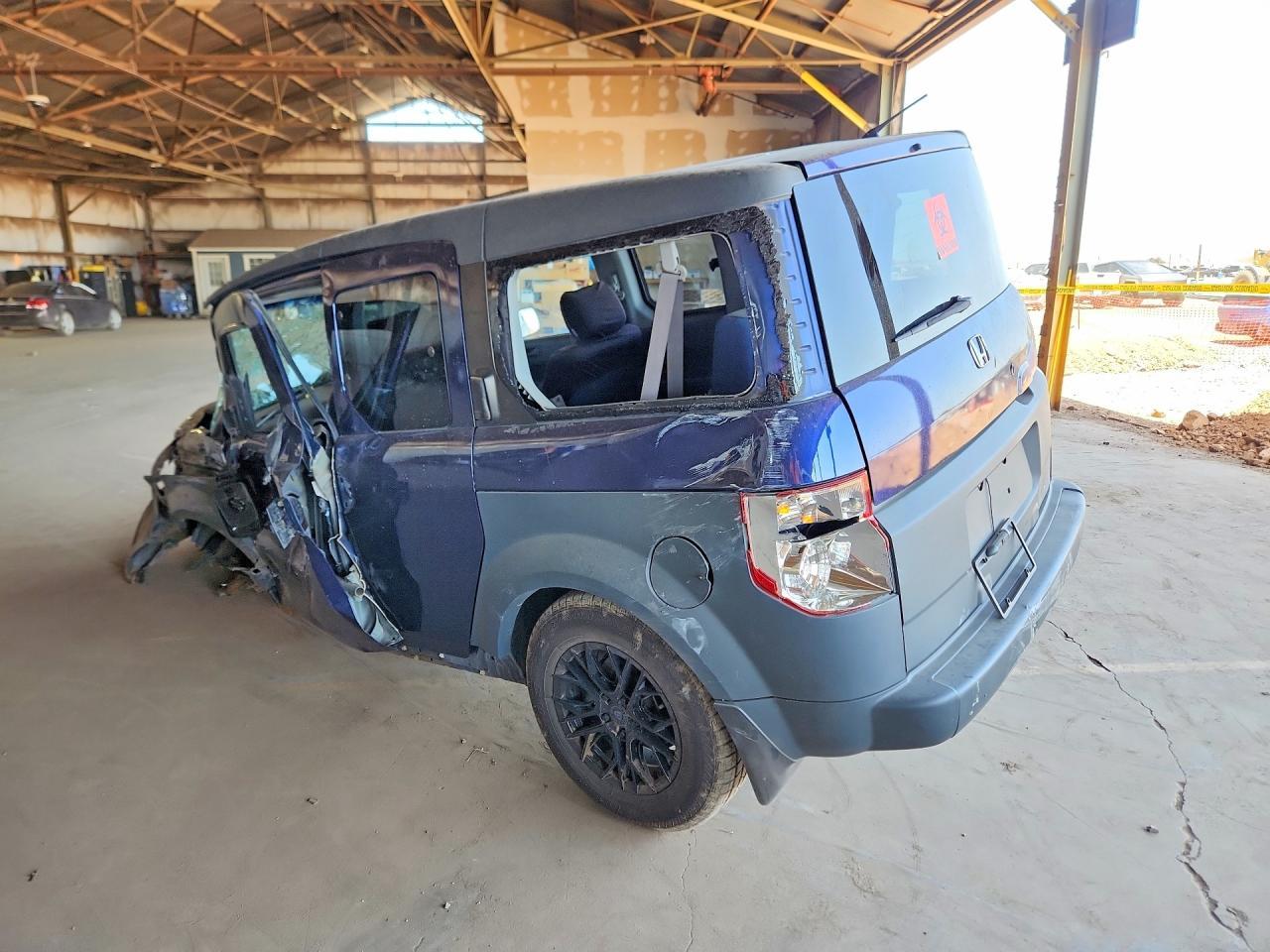 2003 Honda Element Dx - Image 2