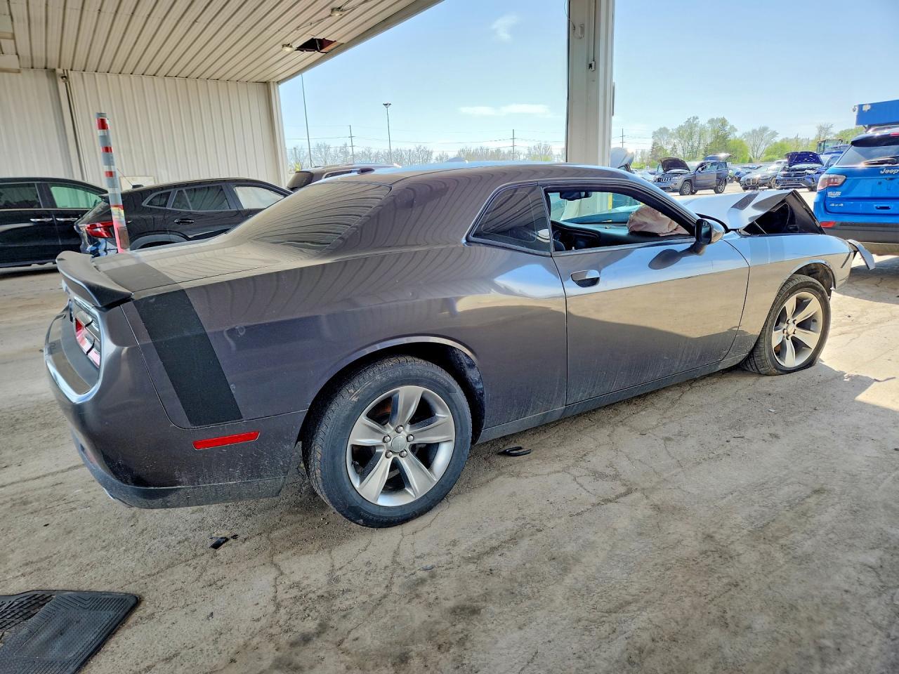 2016 Dodge Challenger Sxt - Фото 3