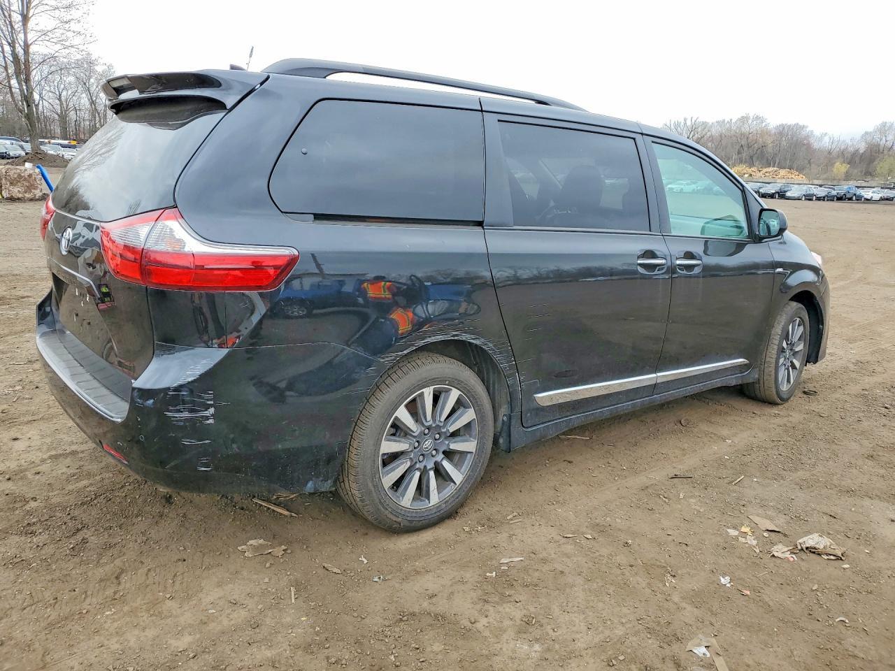 2020 Toyota Sienna Xle 7-Passenger - Фото 3