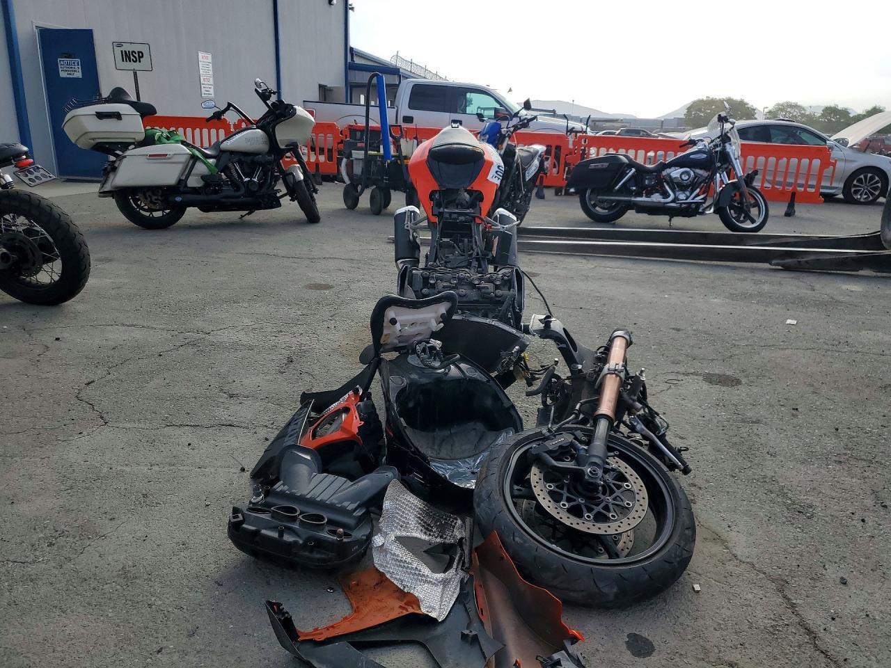2007 Suzuki Gsx-R1000 - Фото 2