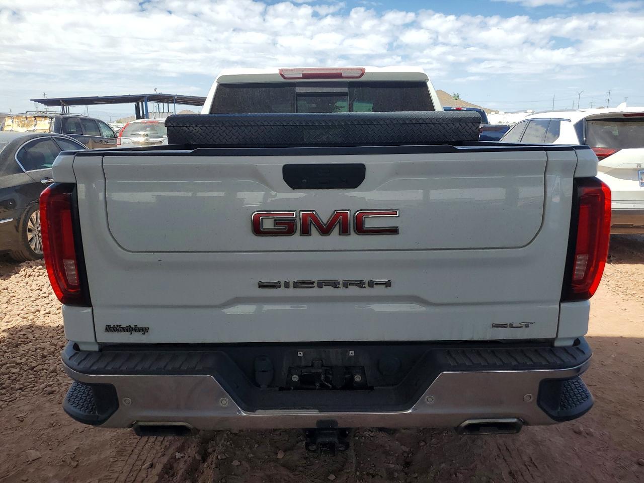 2021 GMC K1500 - Image 6