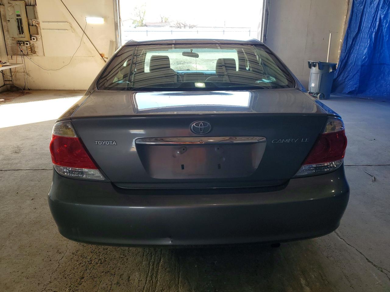 2005 Toyota Camry - Image 6