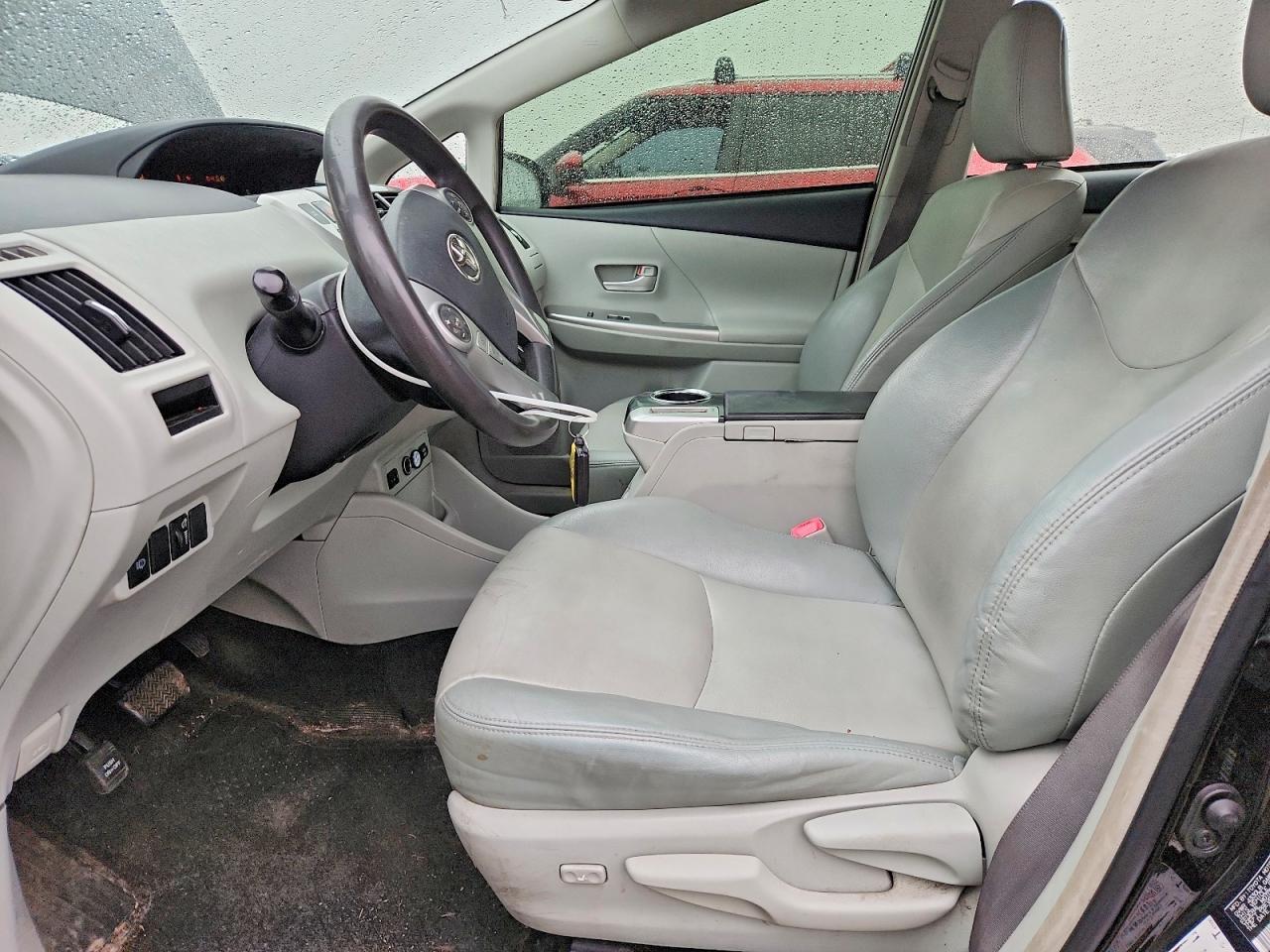 2012 Toyota Prius V Five - Image 7