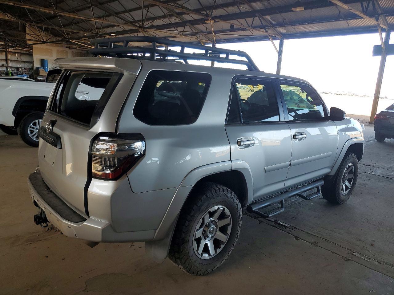2015 Toyota 4Runner Trail - Image 3