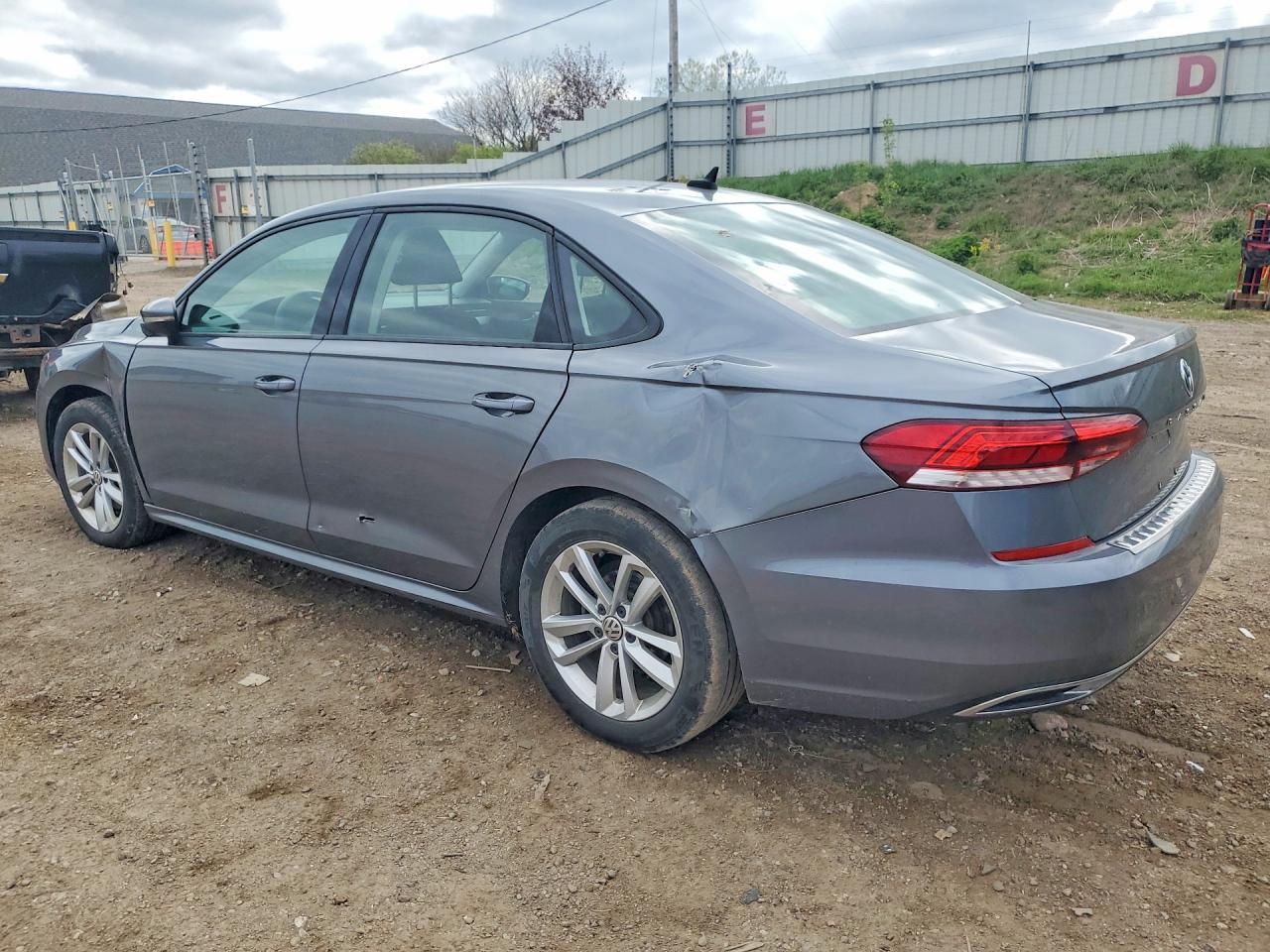 2021 Volkswagen Passat S - Image 2