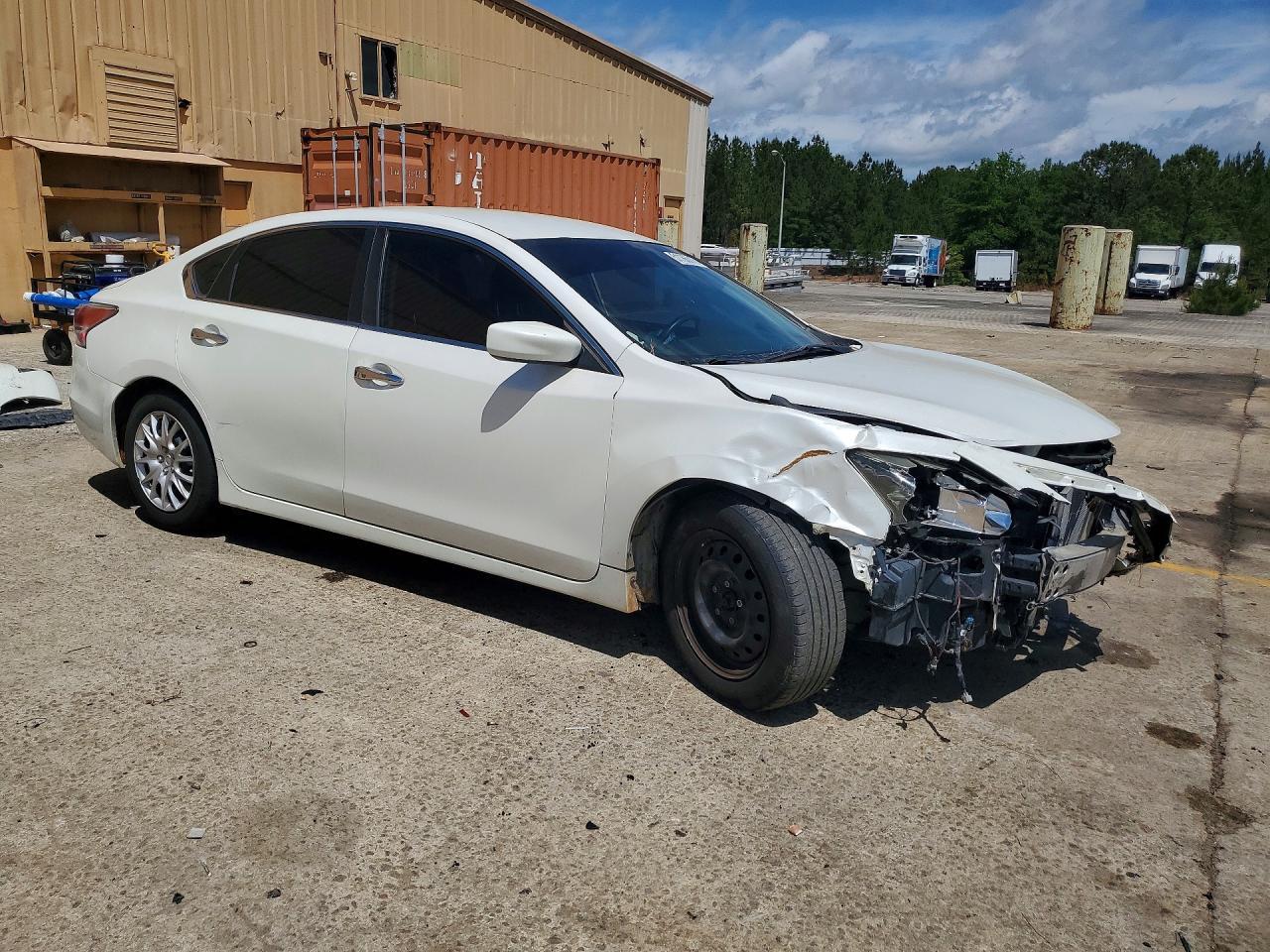 2015 Nissan Altima 2.5 S - Фото 4