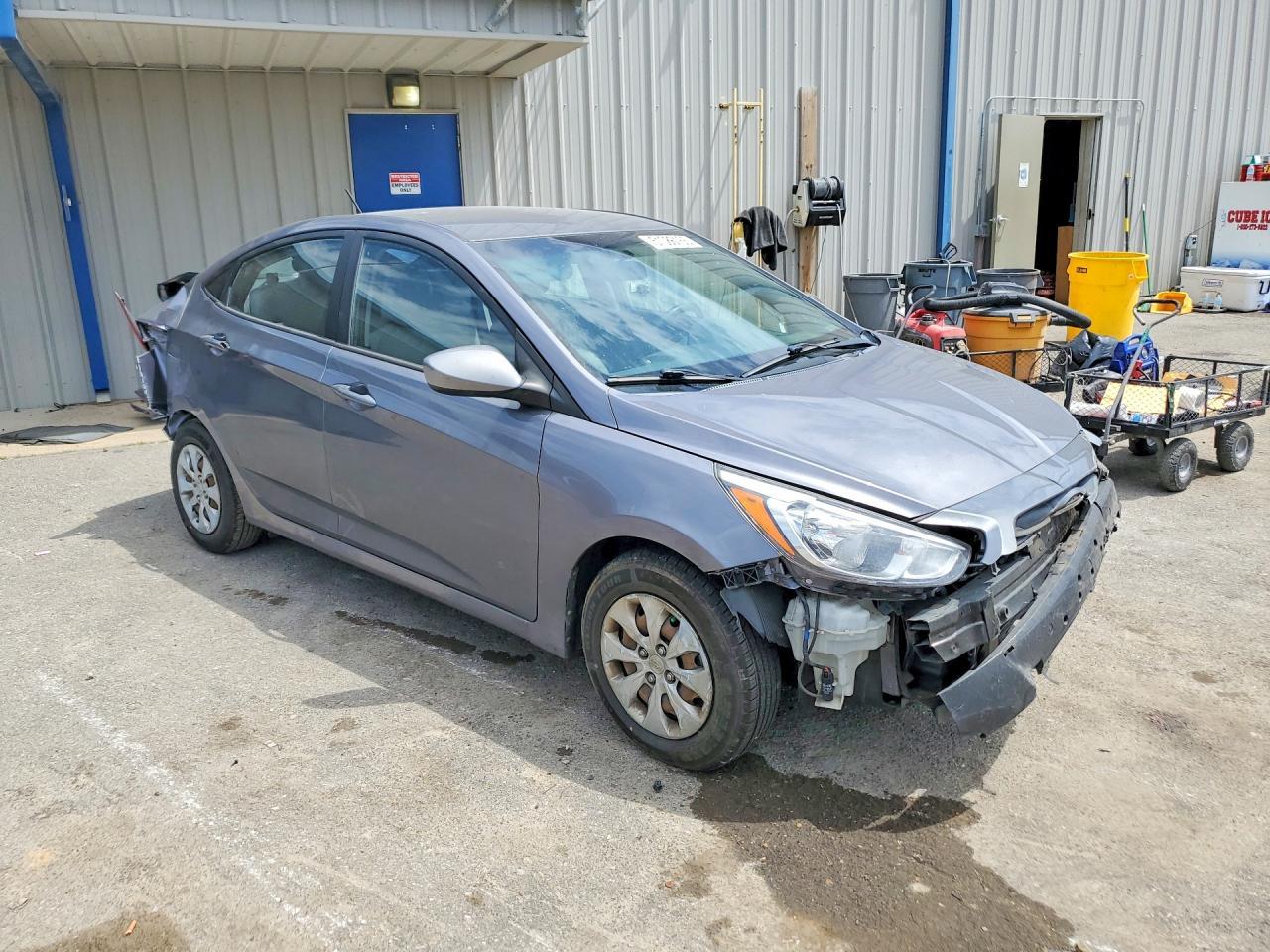 2016 Hyundai Accent - Фото 4