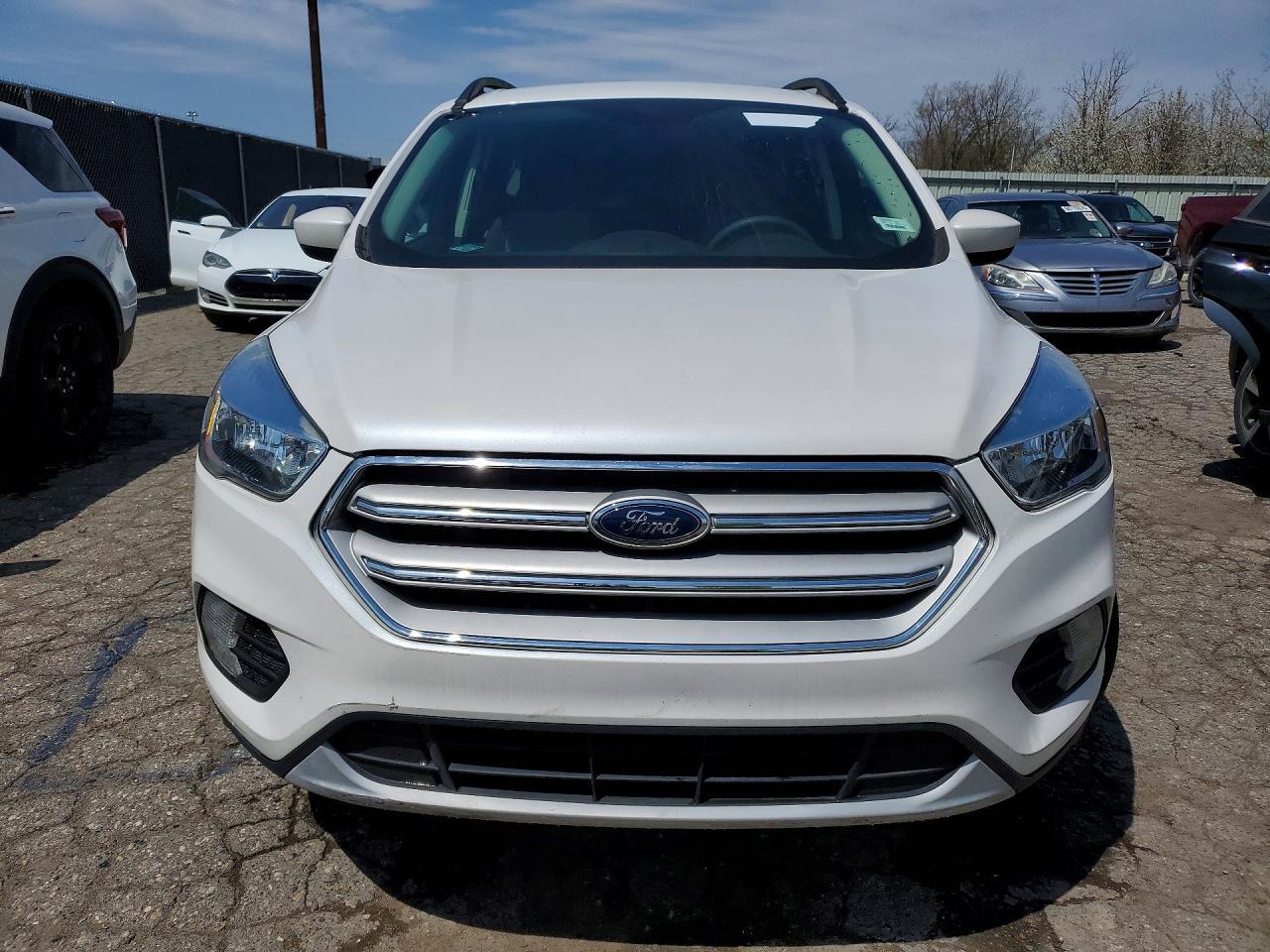 2018 Ford Escape Se - Фото 5