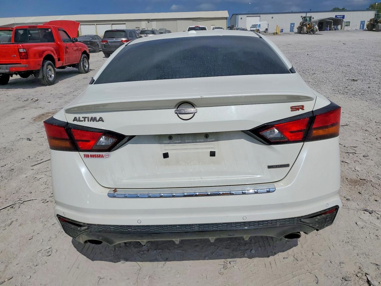 2023 Nissan Altima 2.0 Sr - Фото 6