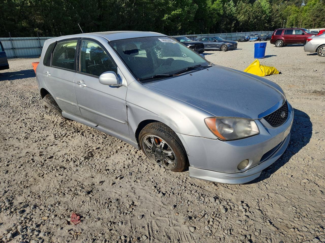 2005 Kia Spectra Spectra5 - Image 4