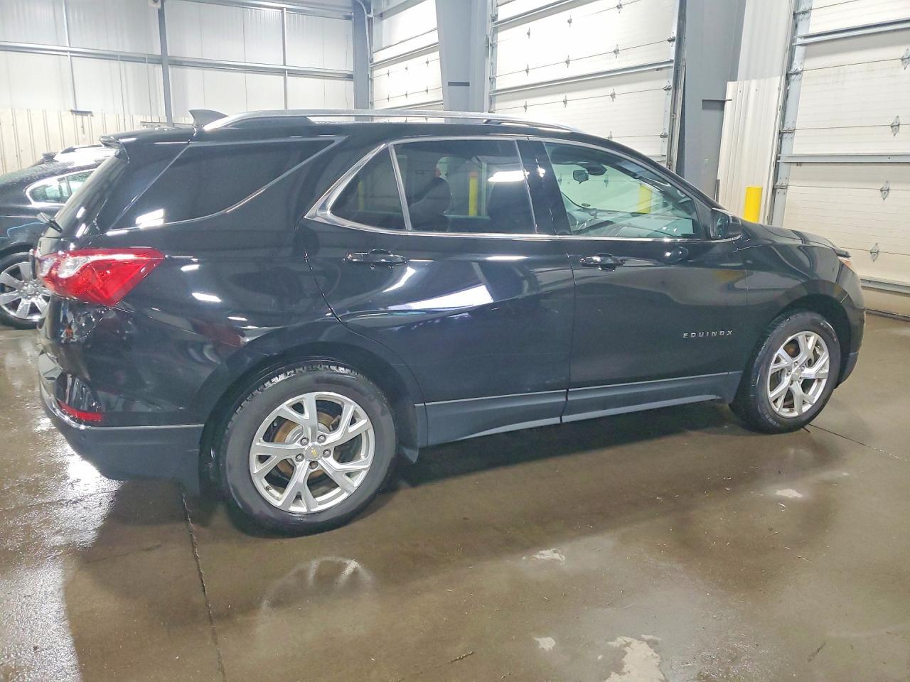 2020 Chevrolet Equinox Lt - Image 3
