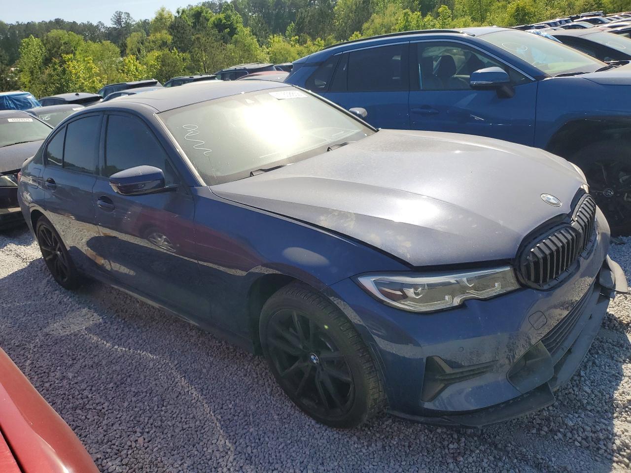 2019 BMW 330Xi - Image 4