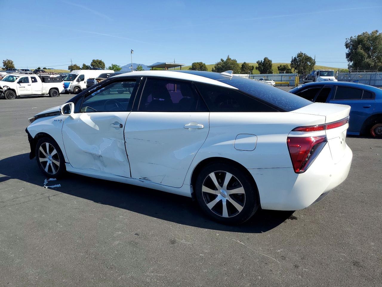 2016 Toyota Mirai Base - Фото 2