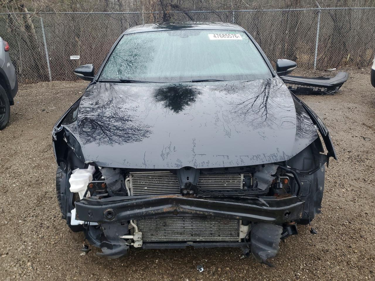 2016 Volkswagen Jetta Gli 4Dr - Image 5