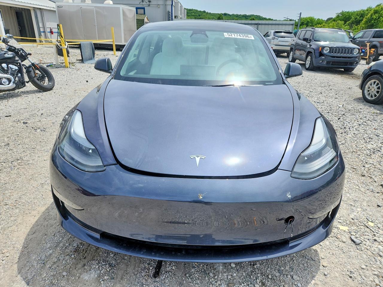 2023 Tesla Model 3 - Фото 5