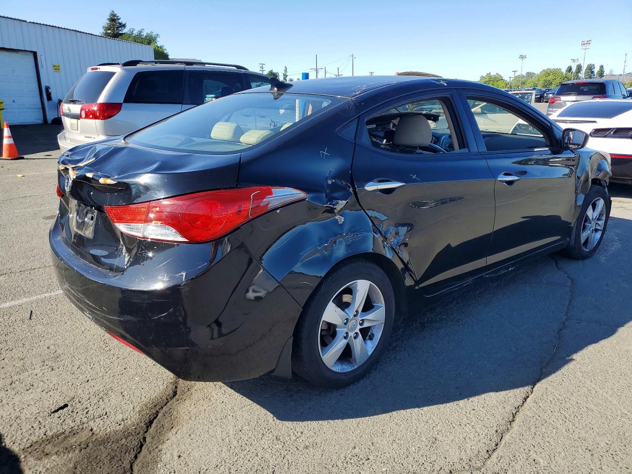 2013 Hyundai Elantra Gls - Фото 3