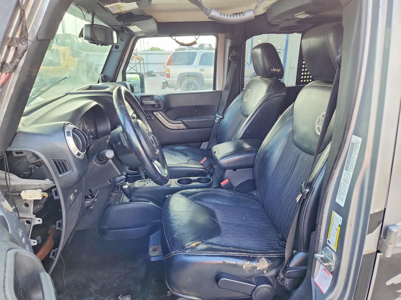 2013 Jeep Wrangler Unlimited Sport - Image 7