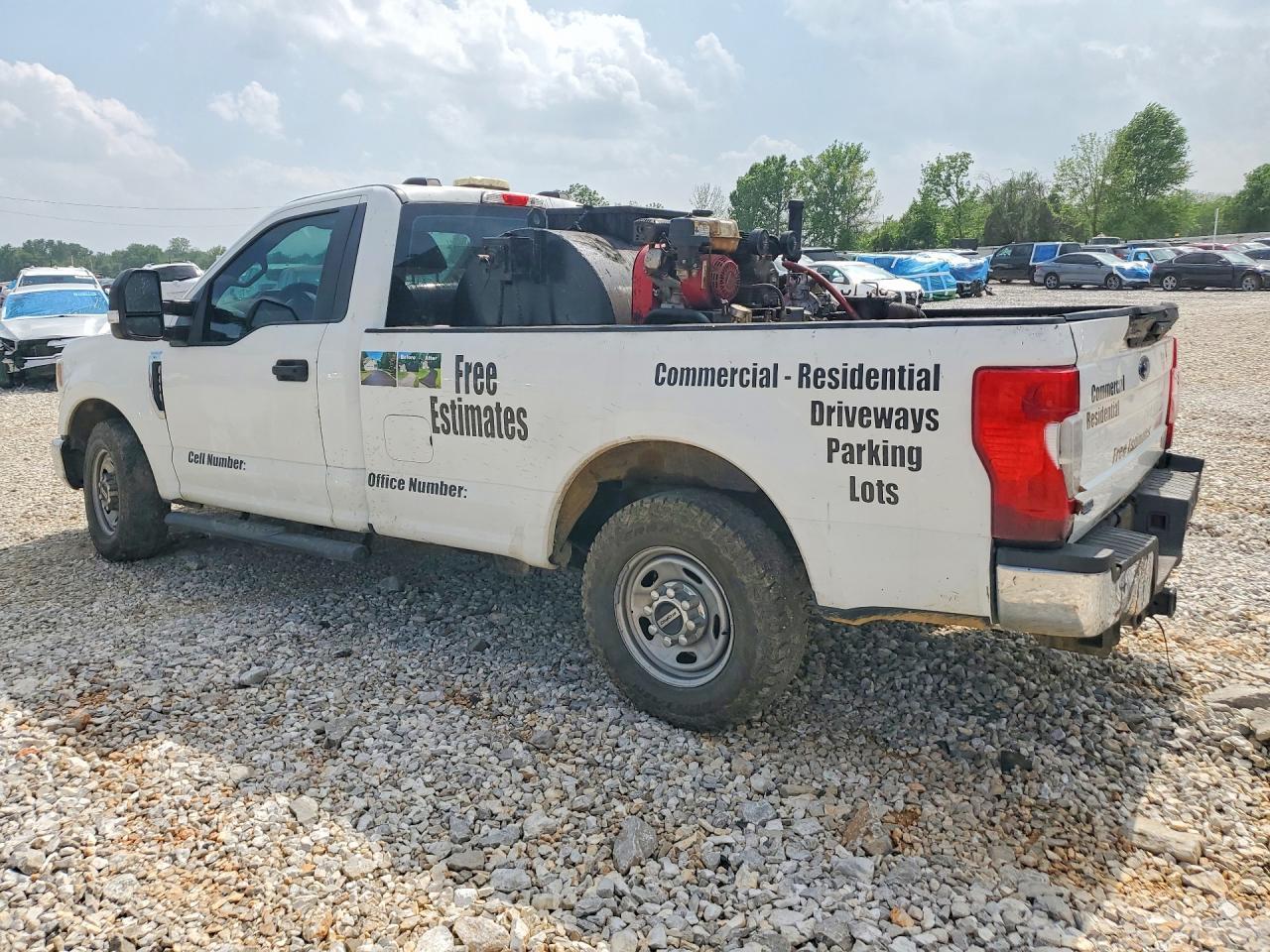 2022 Ford F250 Super Duty - Image 2