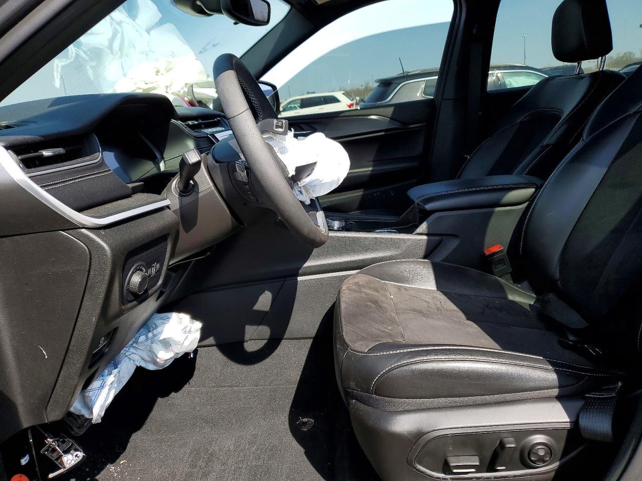 2024 Jeep Grand Cherokee L Laredo - Image 7
