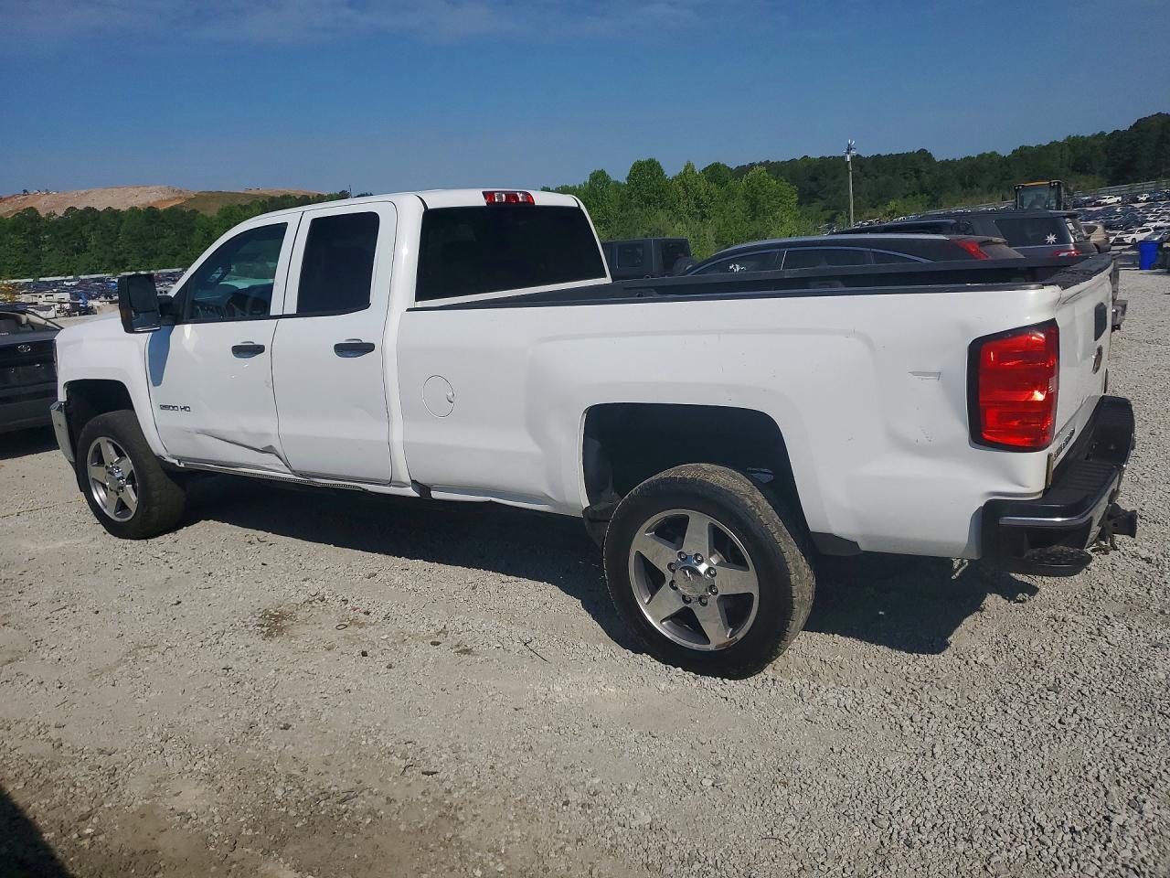 2019 Chevrolet Silverado C2500 Heavy Duty - Image 2