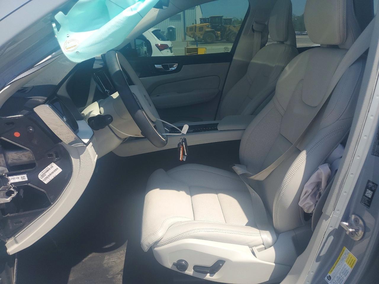 2026 Volvo Xc60 Ultra - Фото 7