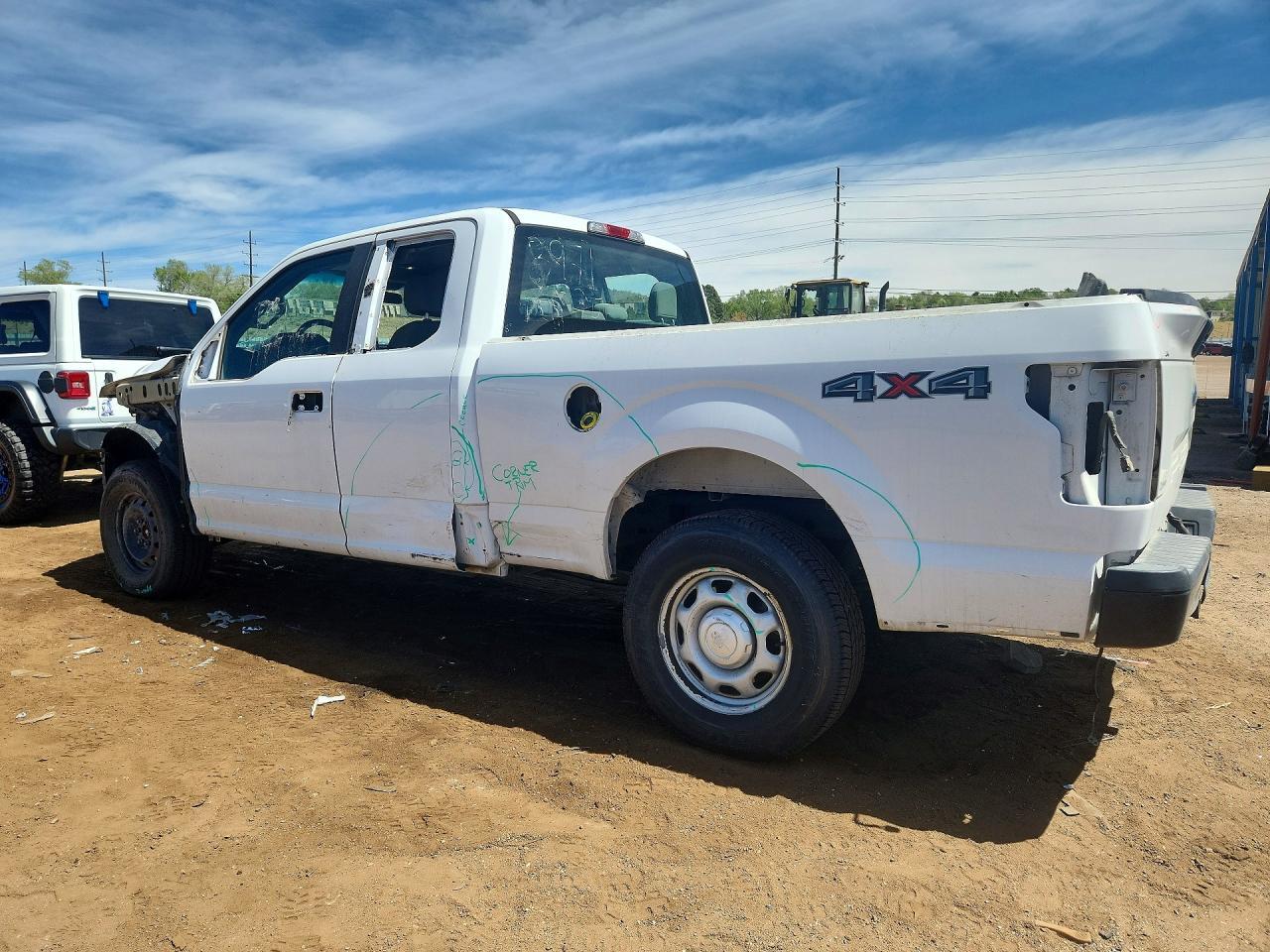 2018 Ford F150 Super Cab - Фото 2