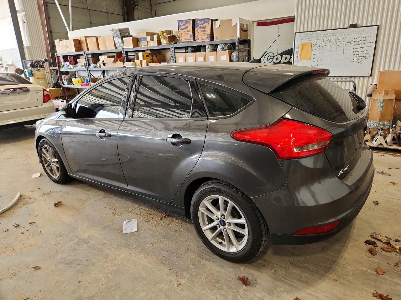 2015 Ford Focus Se - Image 2