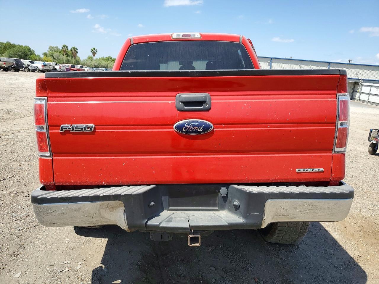 2014 Ford F150 - Фото 6