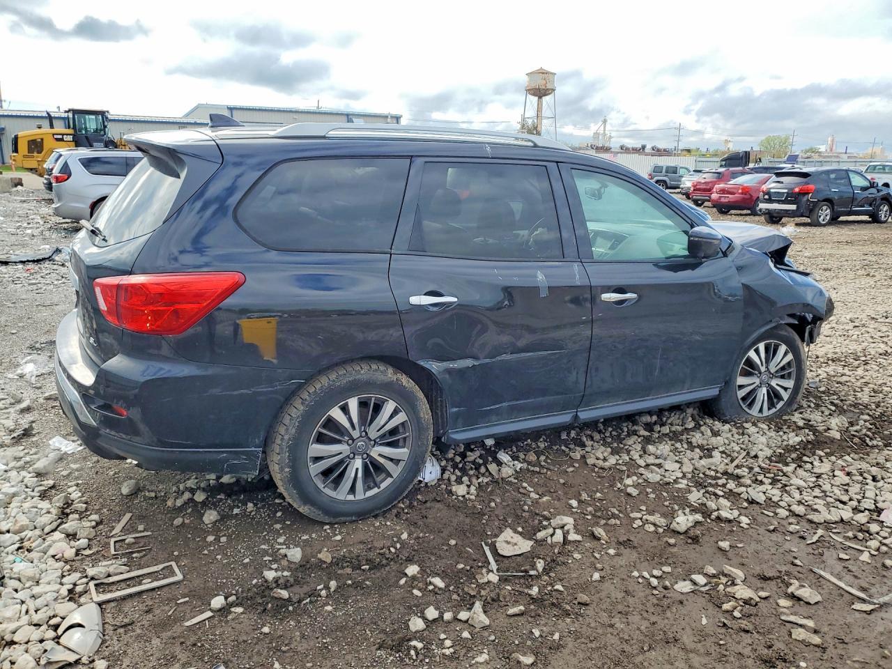 2020 Nissan Pathfinder Sl - Image 3