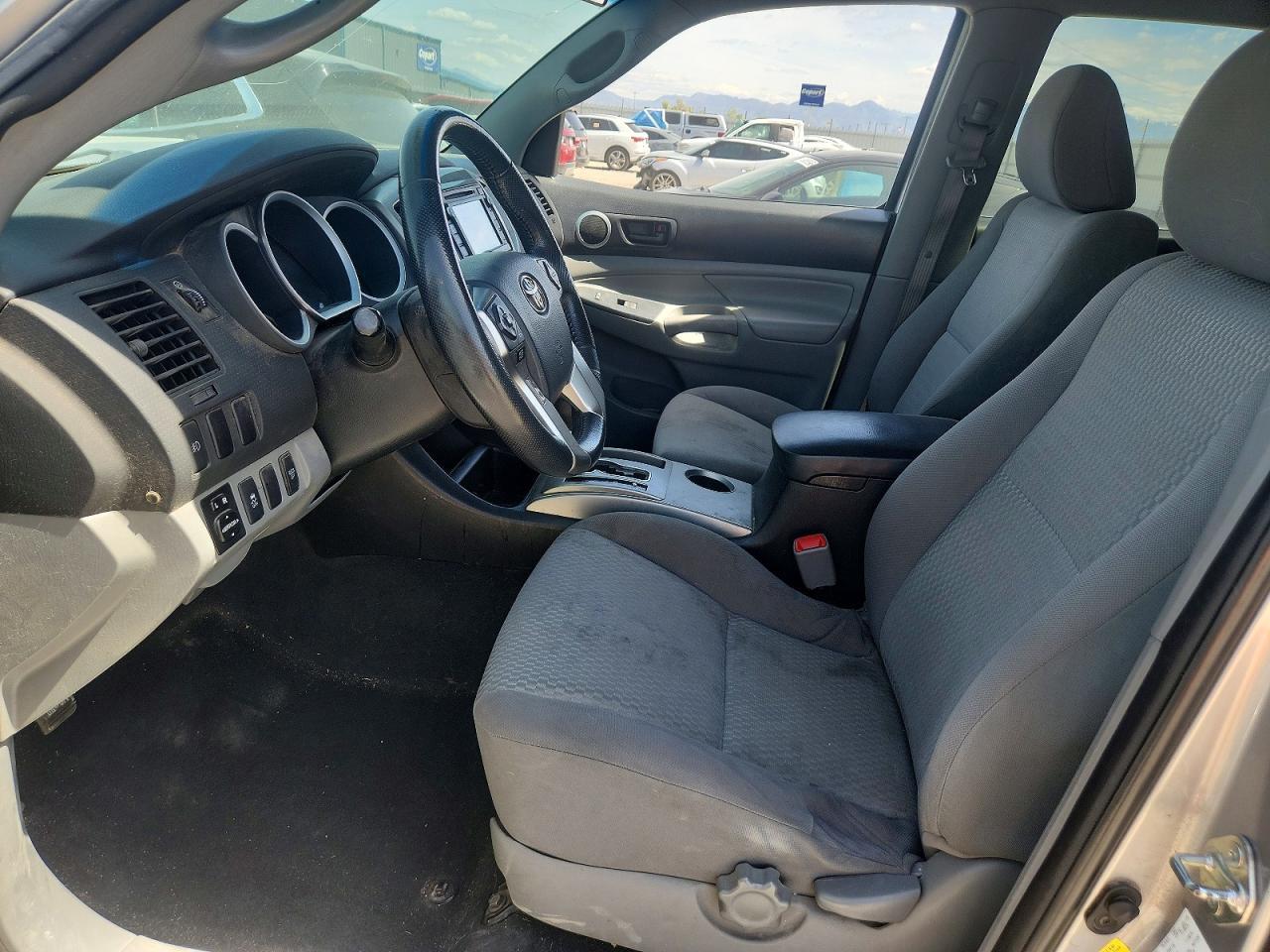 2015 Toyota Tacoma V6 - Фото 7