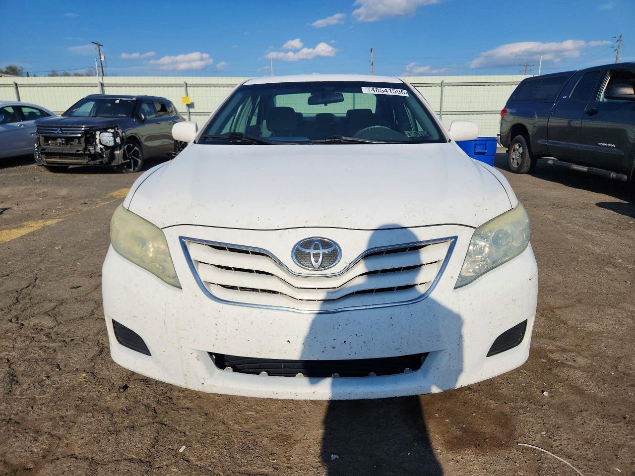 2010 Toyota Camry Le - Фото 5