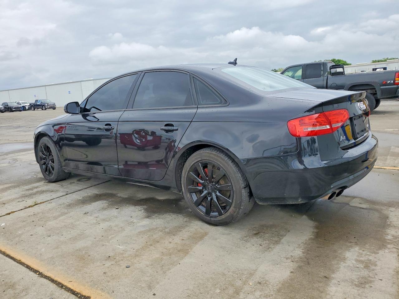 2013 Audi A4 Premium - Фото 2