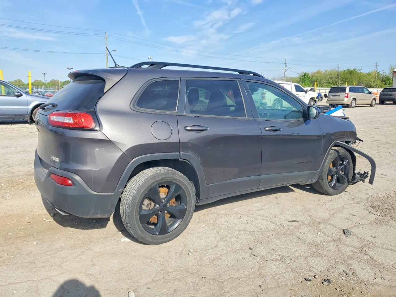 2015 Jeep Cherokee Latitude - Фото 3