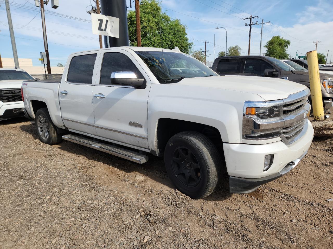 2017 Chevrolet Silverado K1500 High Country - Image 4