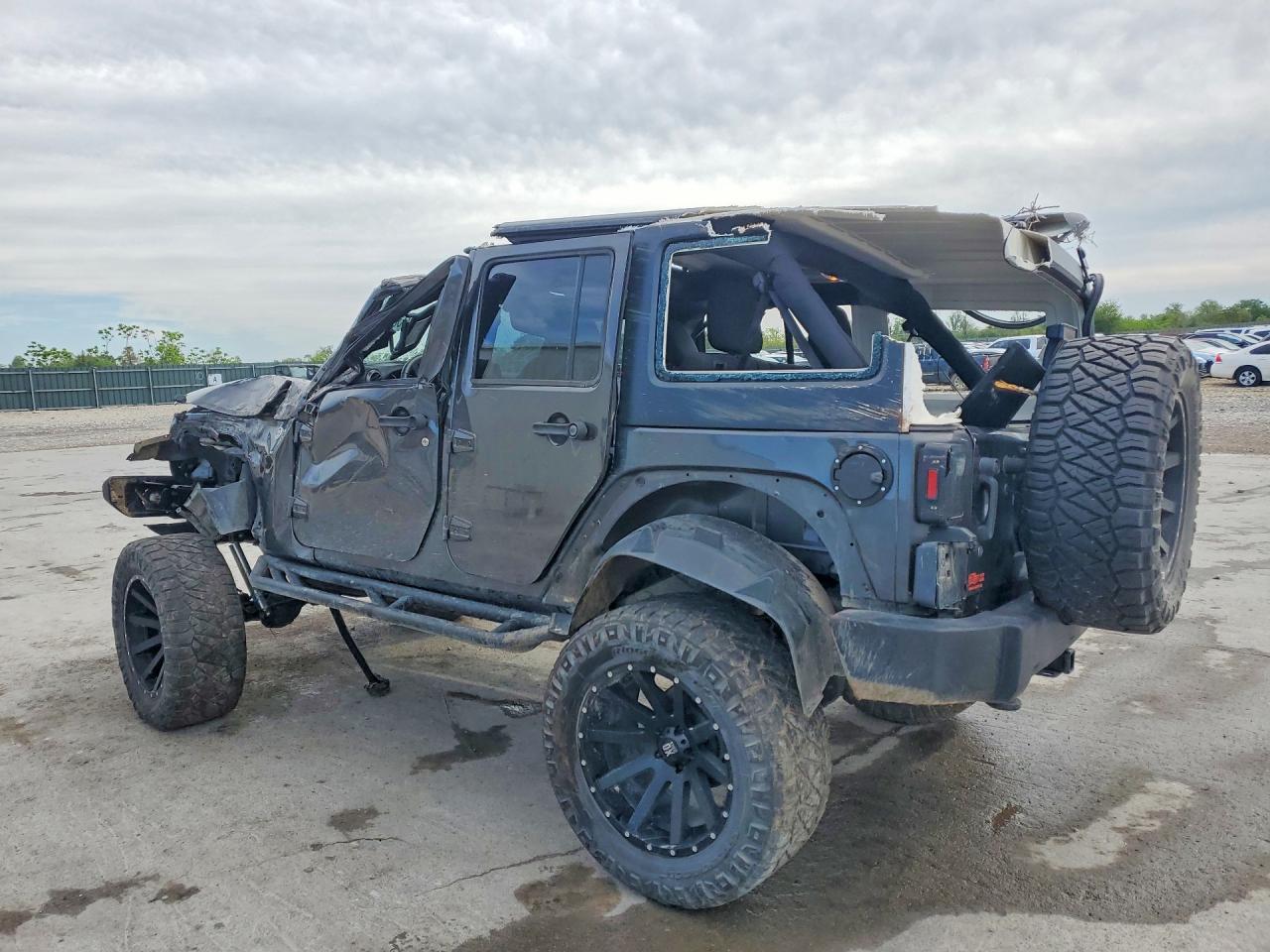 2016 Jeep Wrangler Unlimited Sport - Image 2