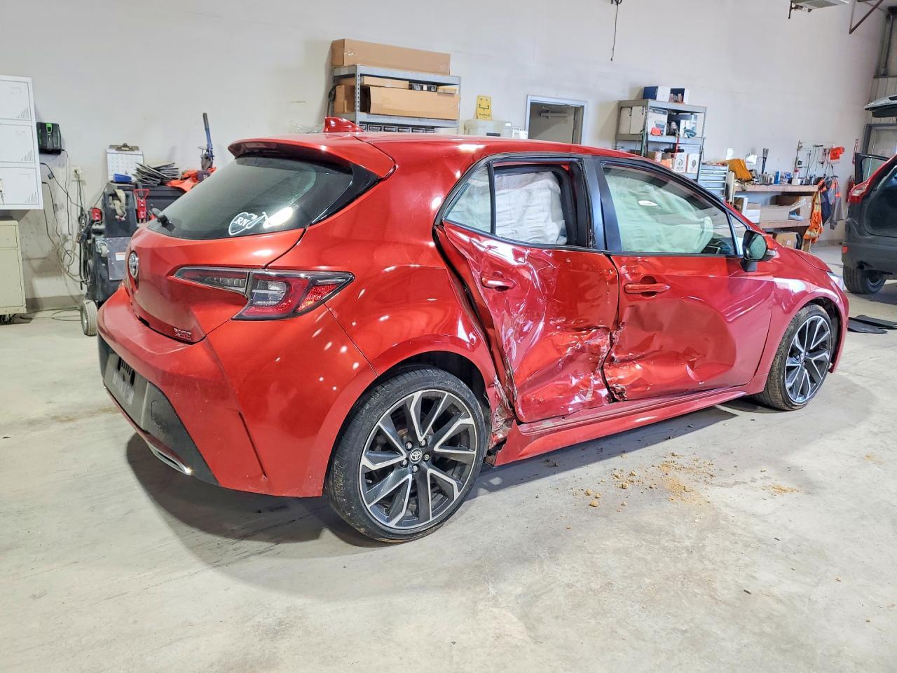 2020 Toyota Corolla Hatchback Xse - Фото 3