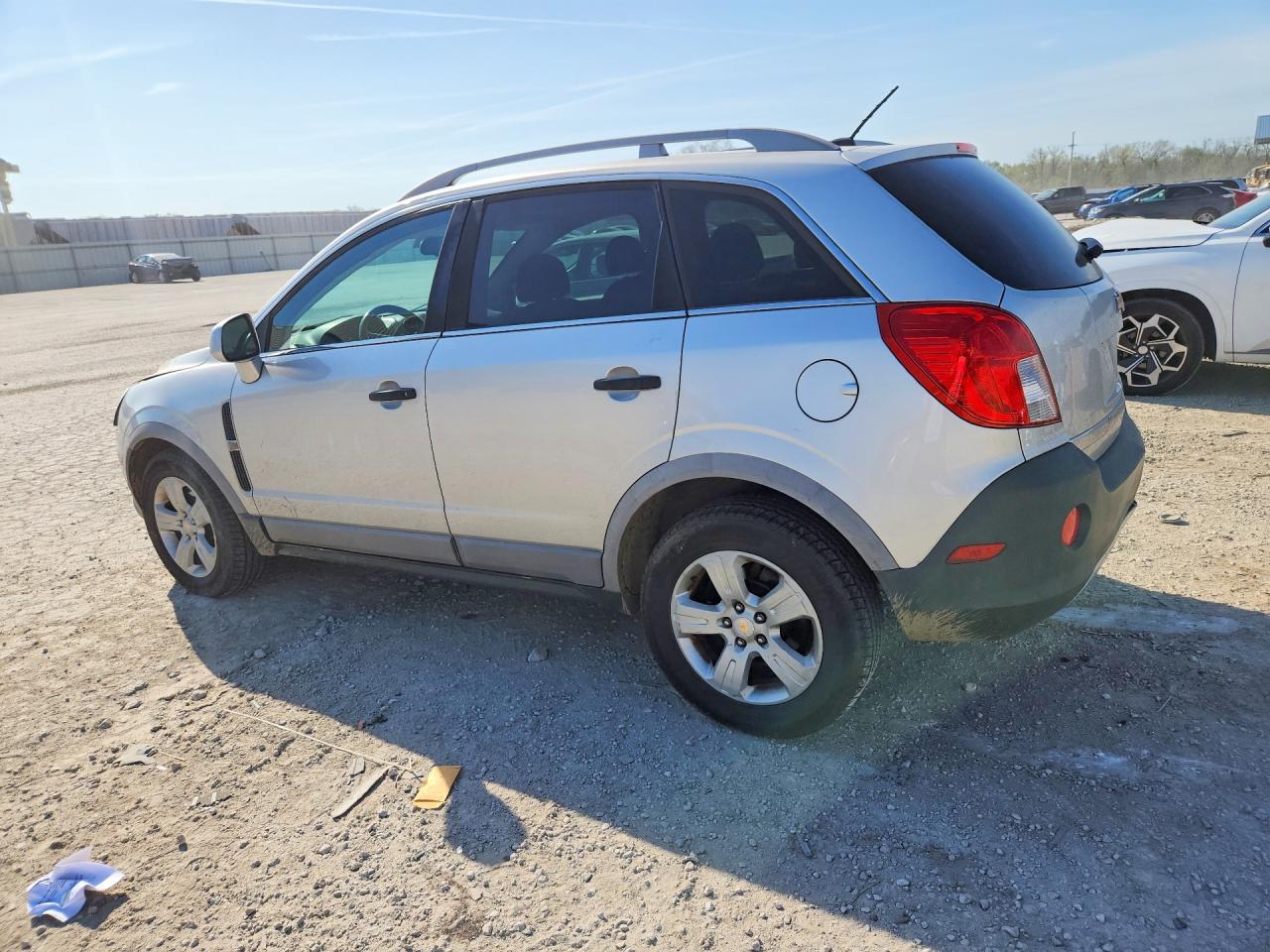 2014 Chevrolet Captiva Ls - Image 2