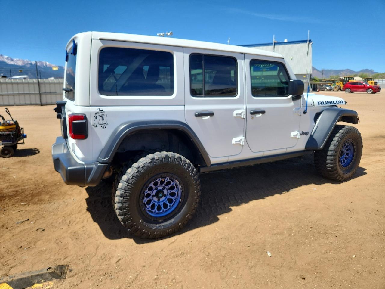 2023 Jeep Wrangler Rubicon 4Xe - Фото 3