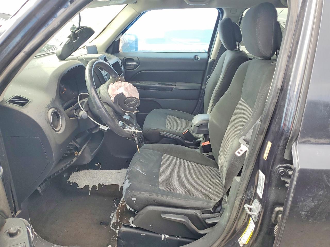 2014 Jeep Patriot Latitude - Фото 7