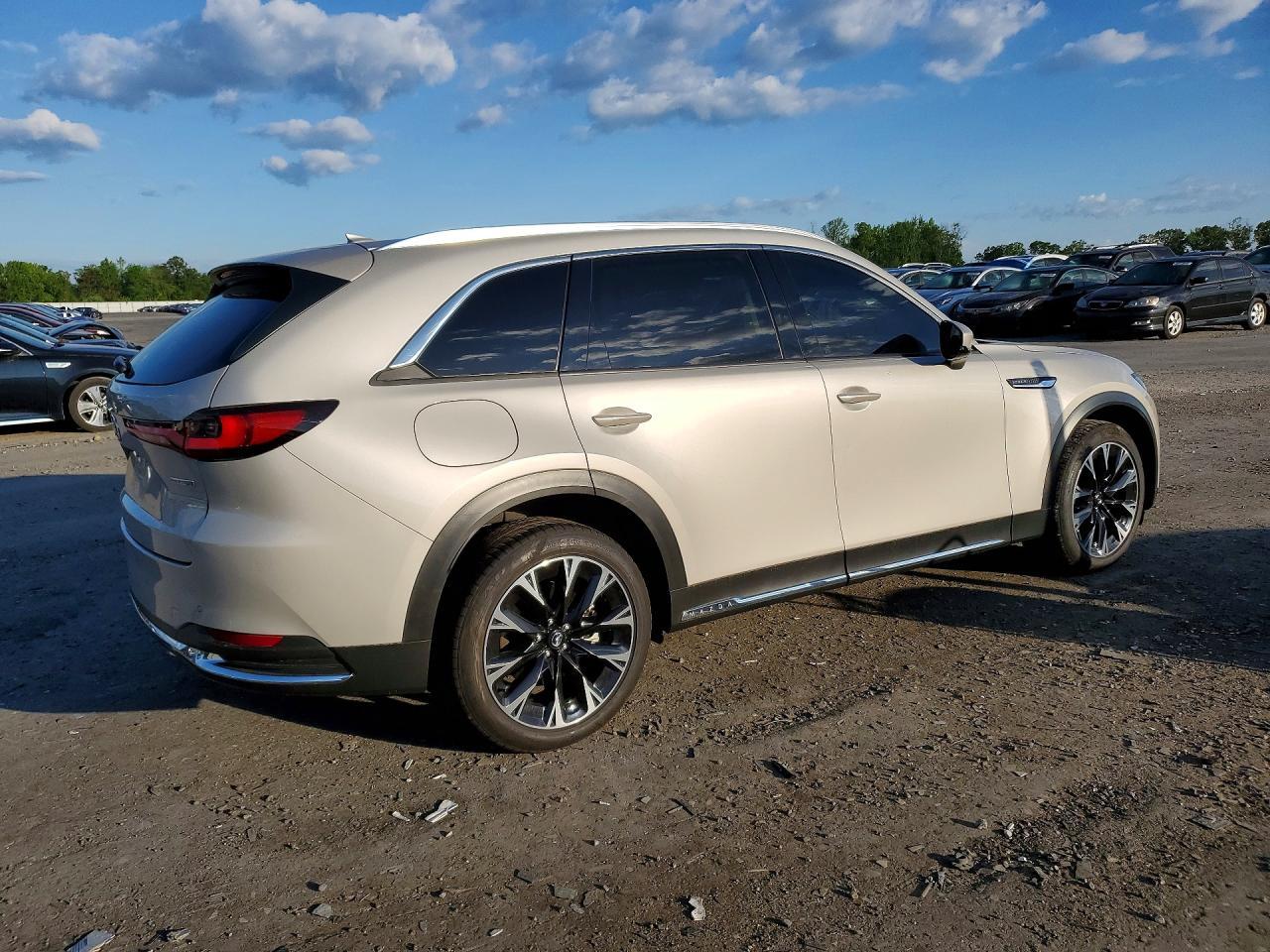 2024 Mazda Cx-90 Premium Plus - Image 3