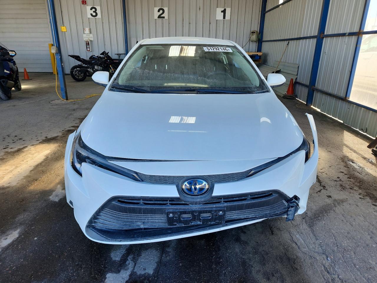 2025 Toyota Corolla Hybrid Le - Image 5
