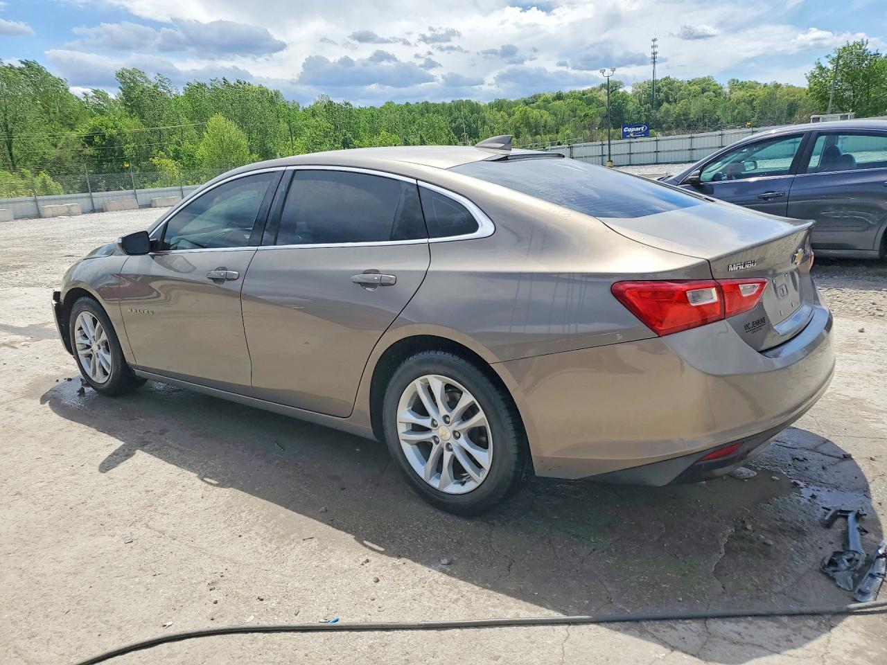 2017 Chevrolet Malibu Lt - Фото 2