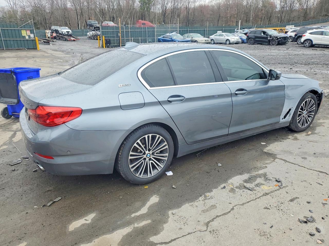 2019 BMW 530Xe - Image 3