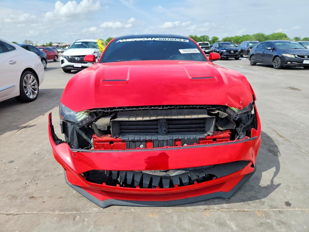 2019 Ford Mustang - Image 5