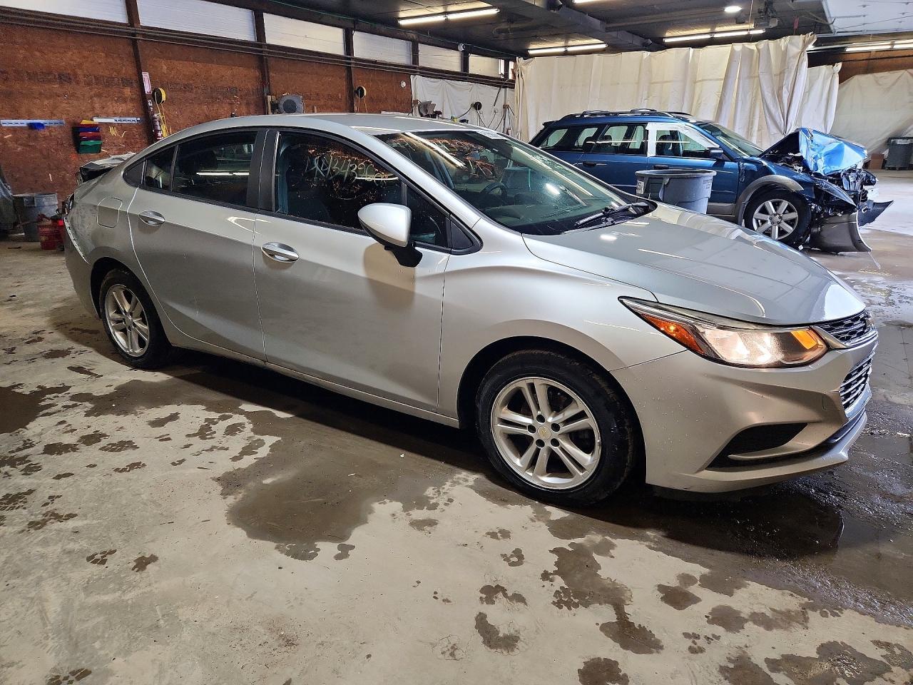 2017 Chevrolet Cruze Ls - Фото 4